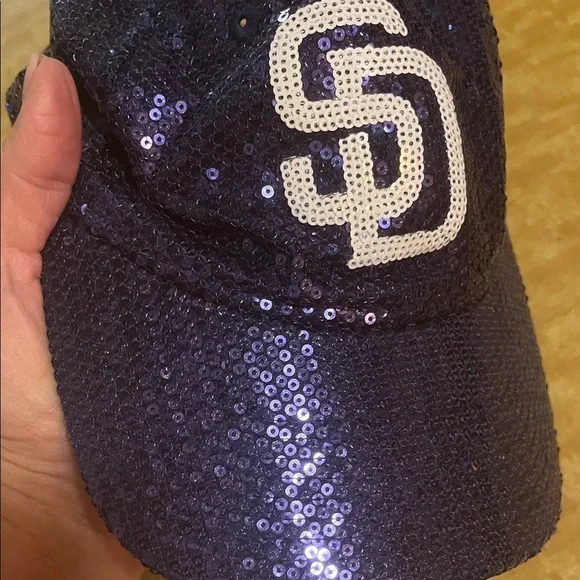 New Era / Victorias Secret/ Pink SD Padres Blue Sequin Hat - Picture 13 of 15